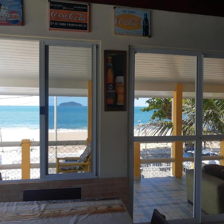 Mansao Ouro Verde Vlc Frente Para O Mar Com Piscina Piçarras Exteriör bild