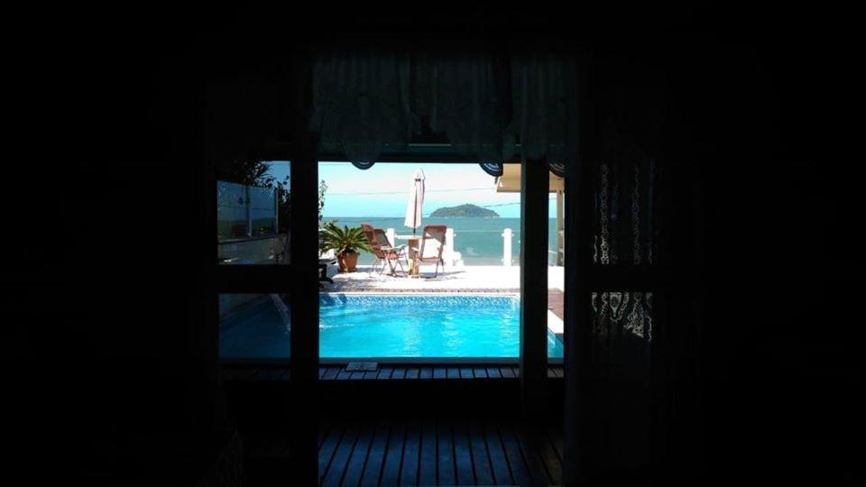 Mansao Ouro Verde Vlc Frente Para O Mar Com Piscina Piçarras Exteriör bild